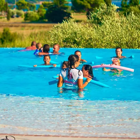Appart hôtel With Pool And Private In Just 500 Mt From The Sea *